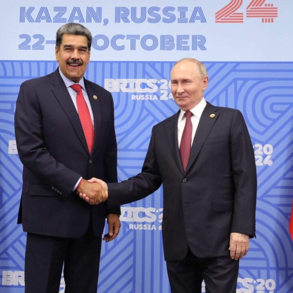 Llega a Rusia el presidente Nicolás Maduro