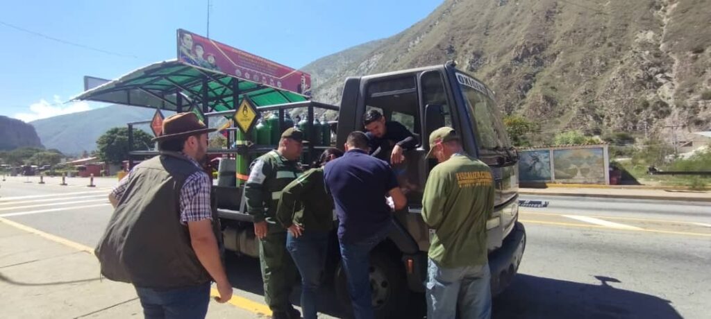 Más de 49 mil kilogramos de materiales peligrosos incautados durante fiscalizaciones ambientales en Venezuela