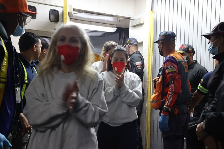 Arribó a Maiquetía nuevo vuelo con 210 venezolanos repatriados desde EE.UU.: Una mirada detallada al operativo de retorno a través del Plan Vuelta a la Patria