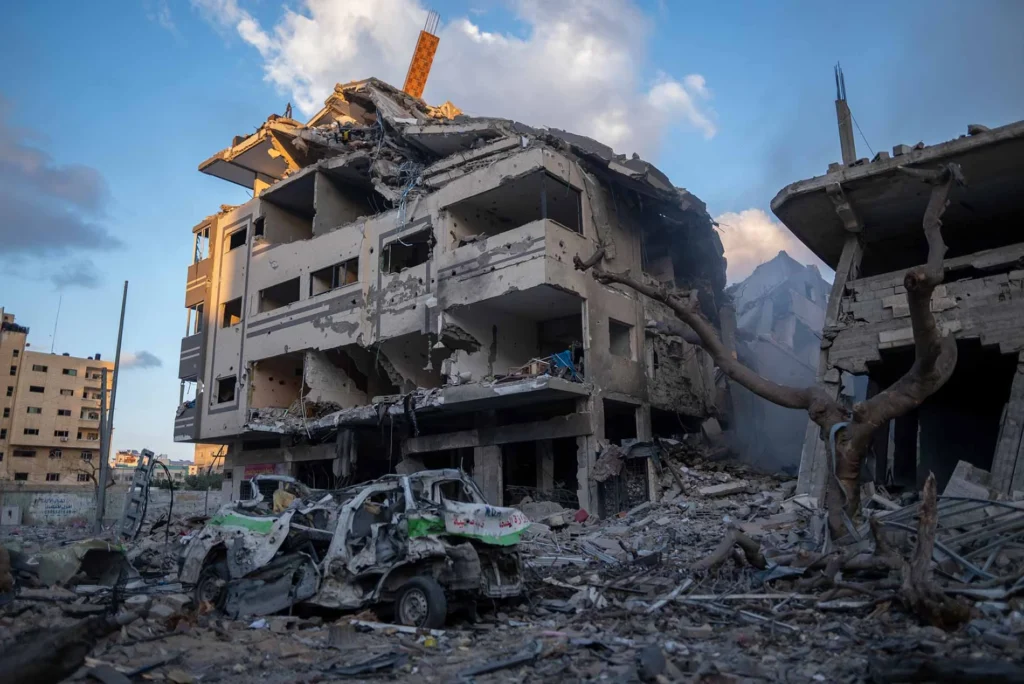 Hospitales destrozados 