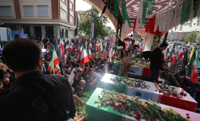 La nación iraní llora a sus mártires: Crónica de un Funeral Histórico