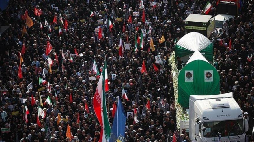La nación iraní llora a sus mártires: Crónica de un Funeral Histórico