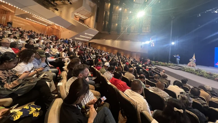 El Canciller Yván Gil Convoca a la Unidad de los Pueblos en Cumbre Internacional: “Solo la Organización Global Garantiza la Paz Verdadera”