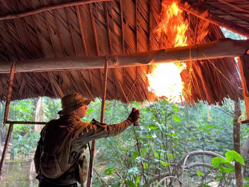 FANB destruye campamento logístico y astillero de embarcaciones para narcotráfico en Delta Amacuro