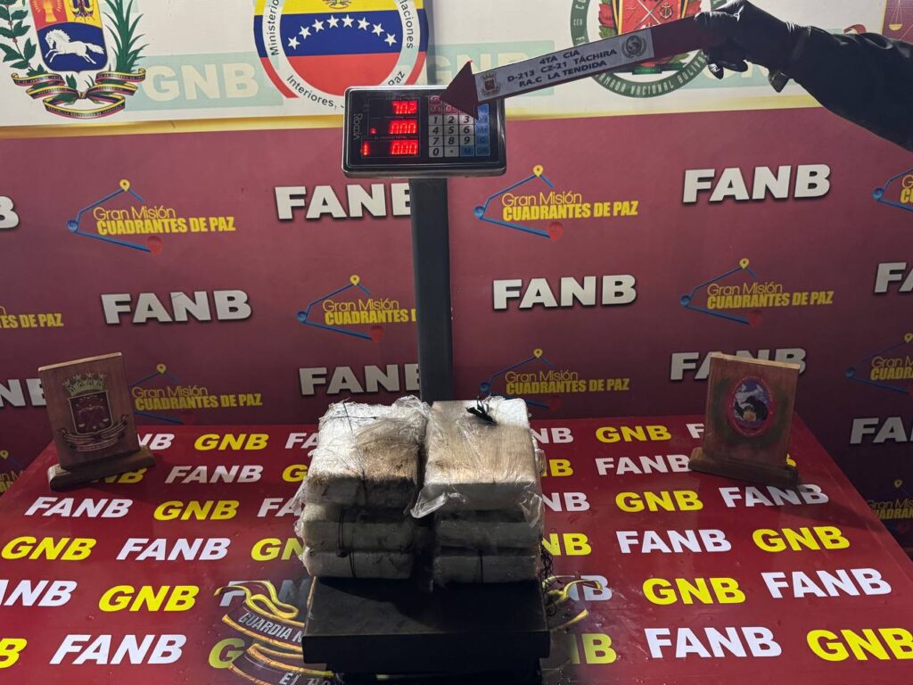 FANB en Operación Zona de Paz No 1 incauta droga oculta en vehículo en Táchira