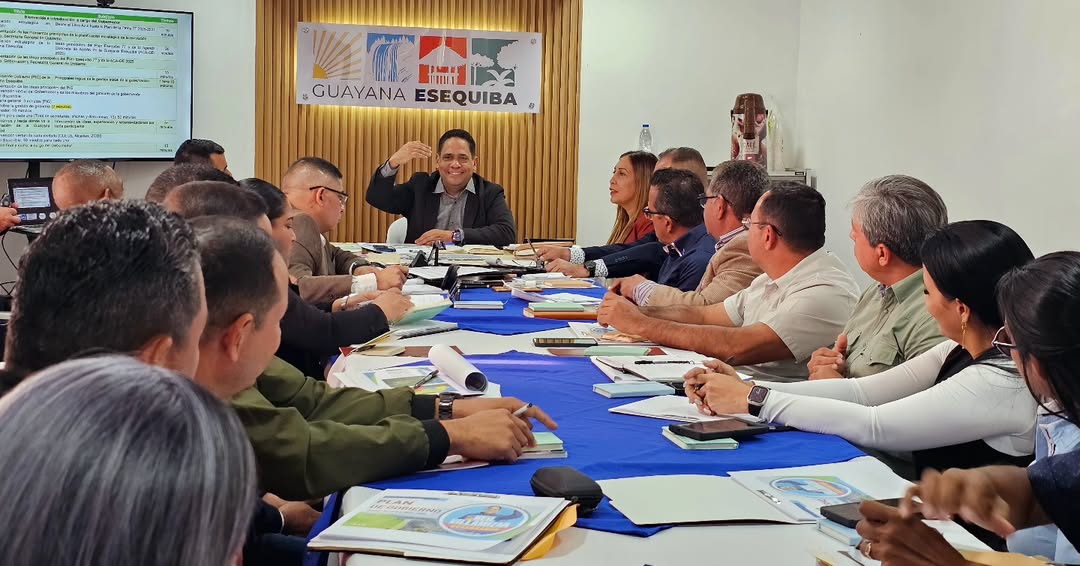 Venezuela Fortalece su Soberanía en la Guayana Esequiba: 4 acciones clave en encuentro con Alcaldes