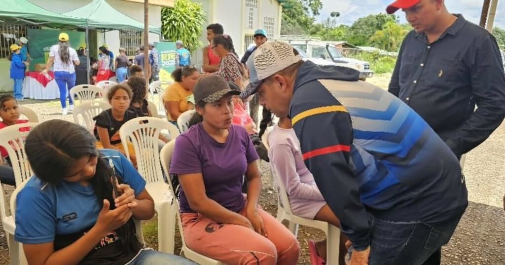 Jornada de salud gratuita beneficia a más de mil personas en Santa Teresita de Guayana Esequiba