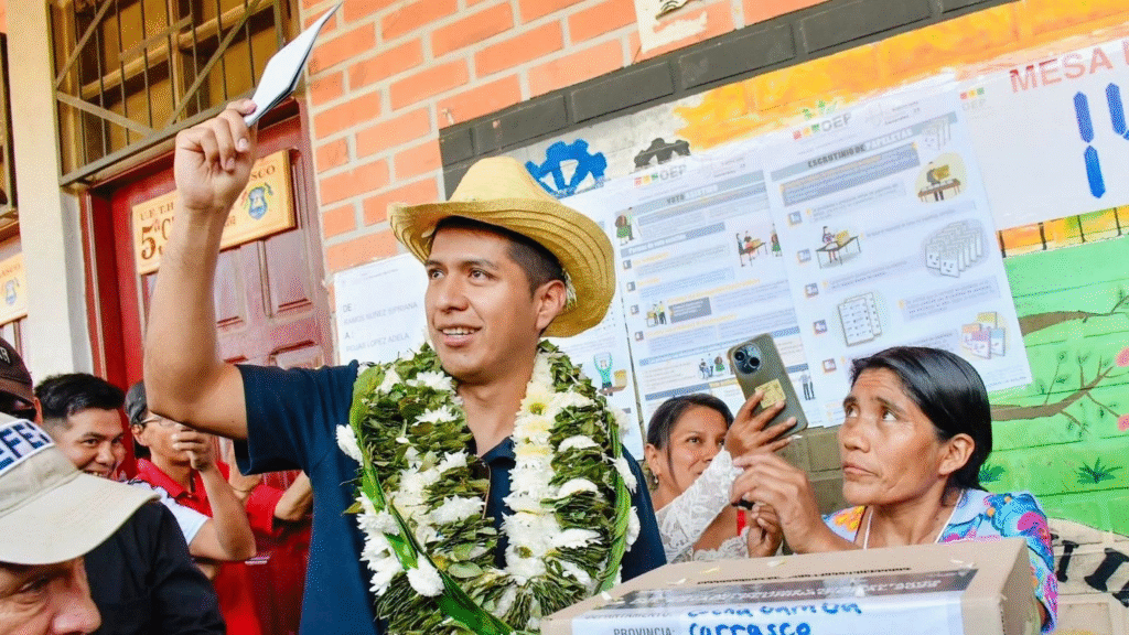 Candidato boliviano Andrónico Rodríguez sufre agresión tras emitir su voto