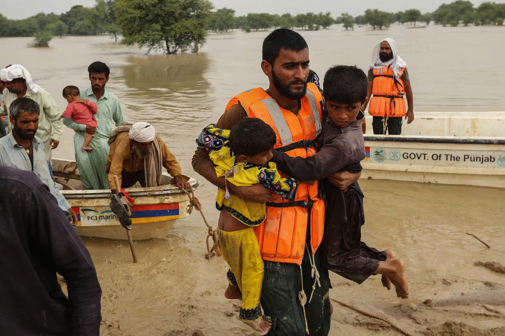 Más de 700 víctimas mortales en Pakistán tras las inundaciones
