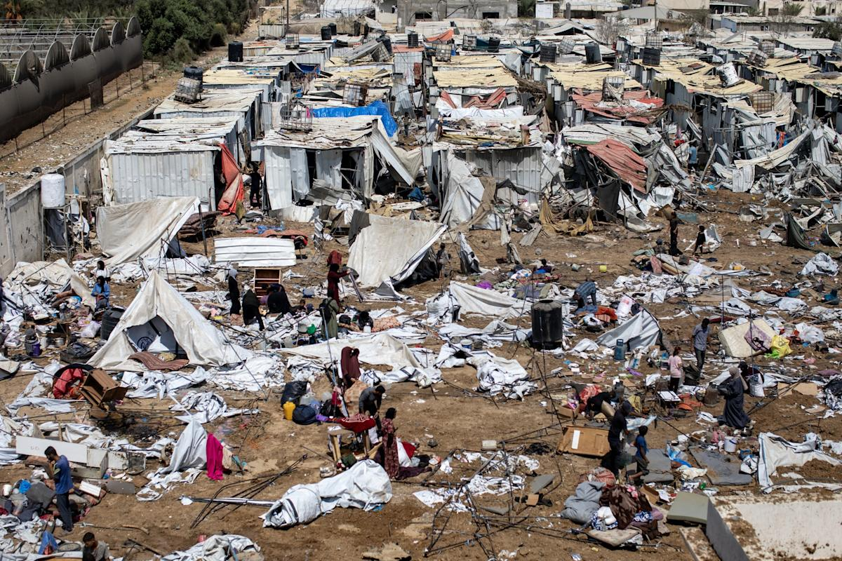 Impactante video muestra bombardeo israelí en campamento de desplazados palestinos en Deir al-Balah, Gaza