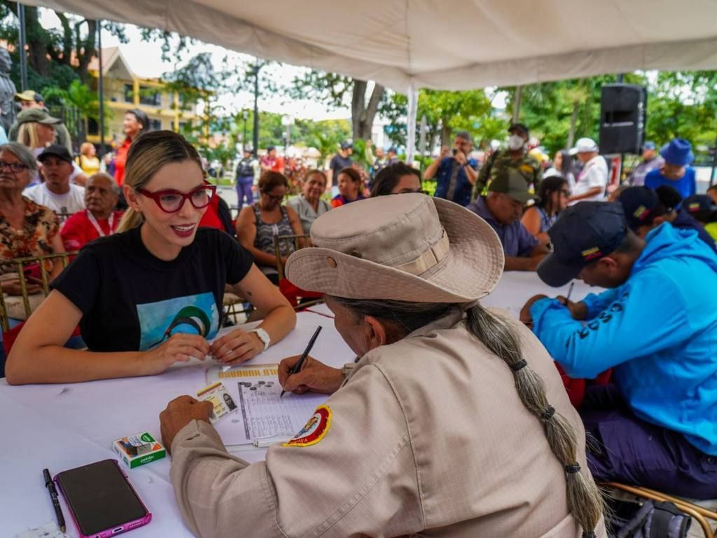 Presidente Maduro llama a una Segunda jornada masiva de alistamiento en la milicia 