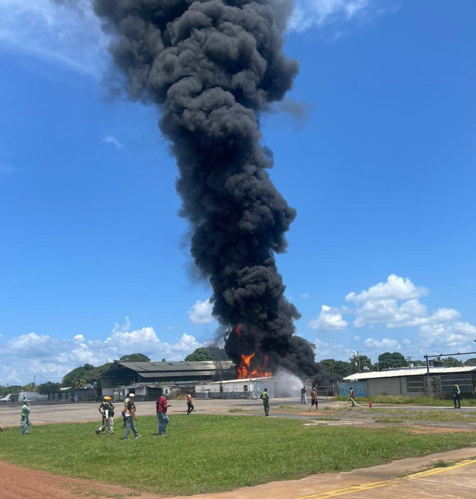 Incendio en Hangar Sham Nasser en Aeródromo La Paragua del estado Bolívar deja dos heridos