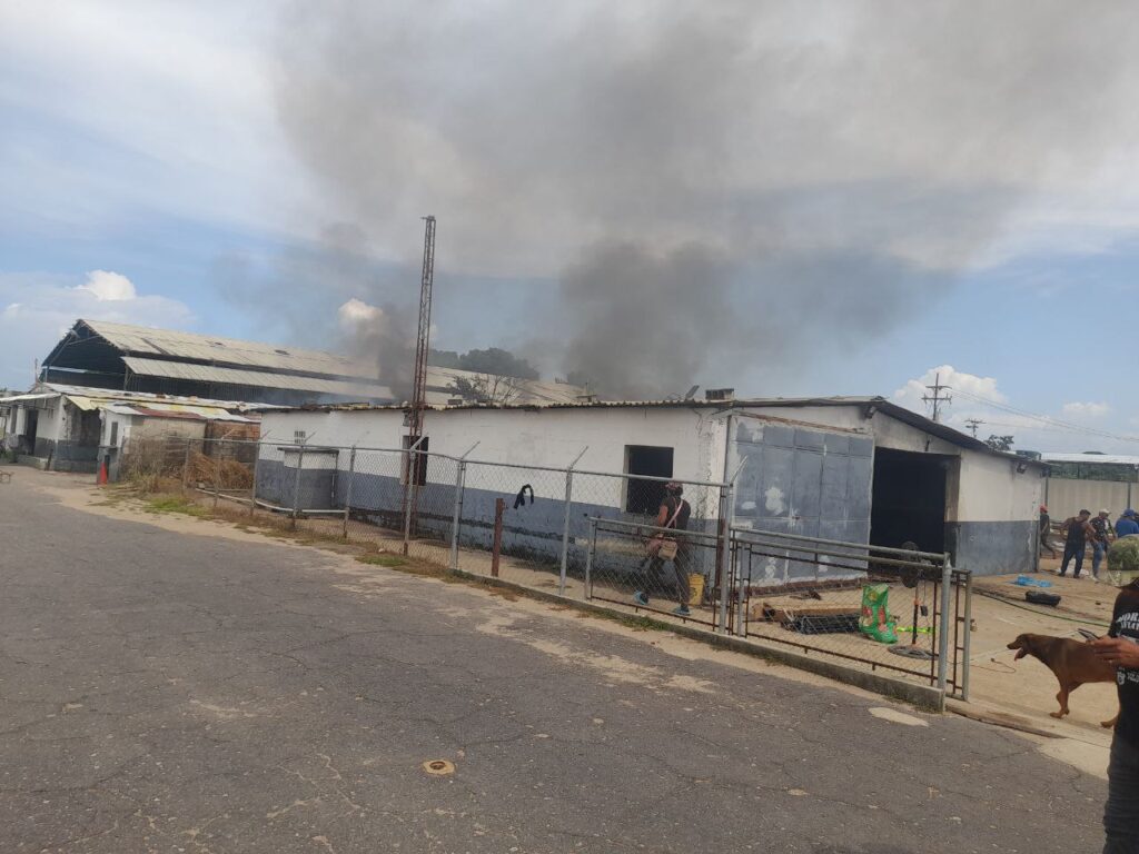 Incendio en Hangar Sham Nasser en Aeródromo La Paragua del estado Bolívar deja dos heridos