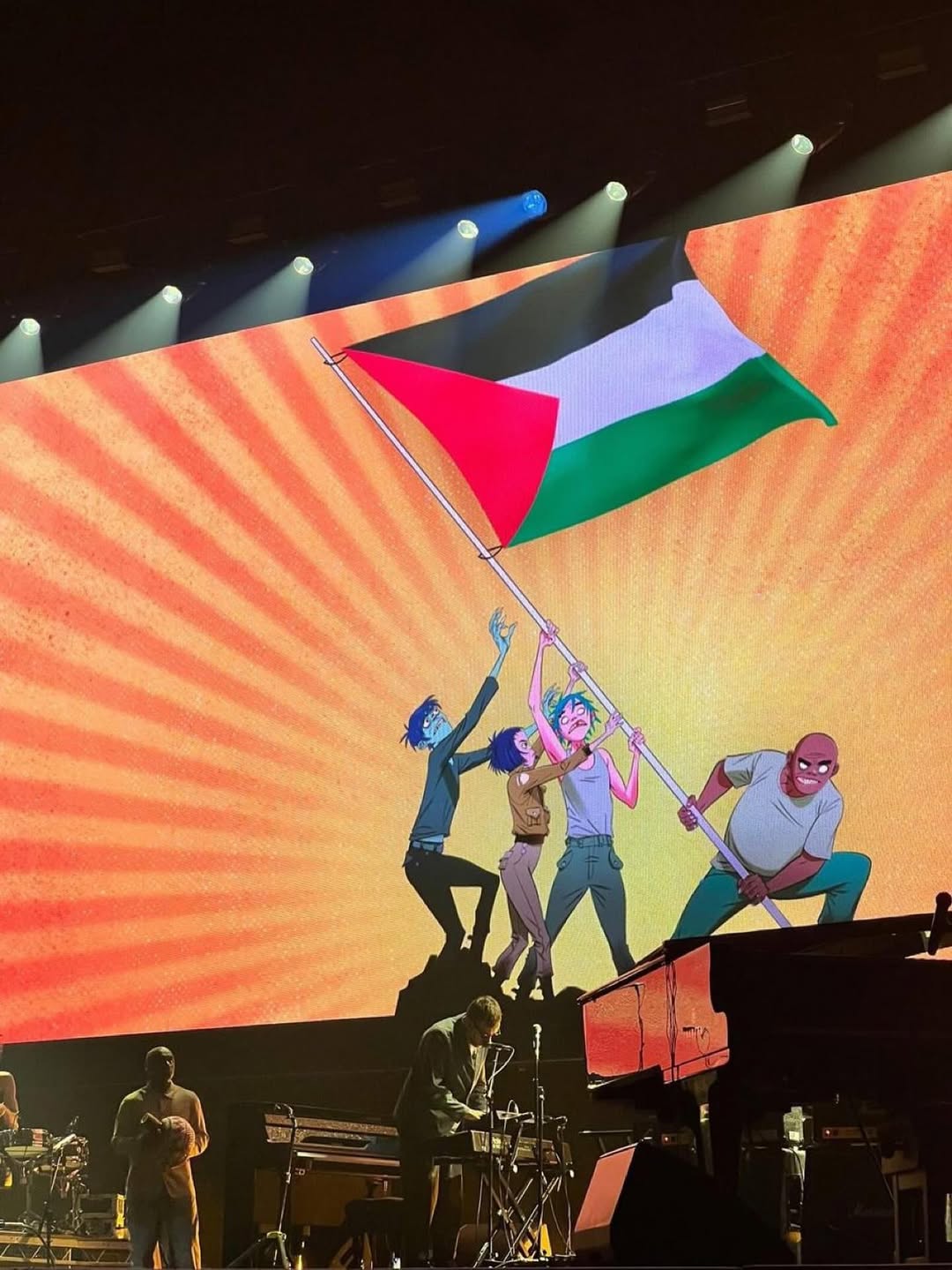 Gorillaz demuestra su apoyo incondicional a Palestina en concierto benéfico 