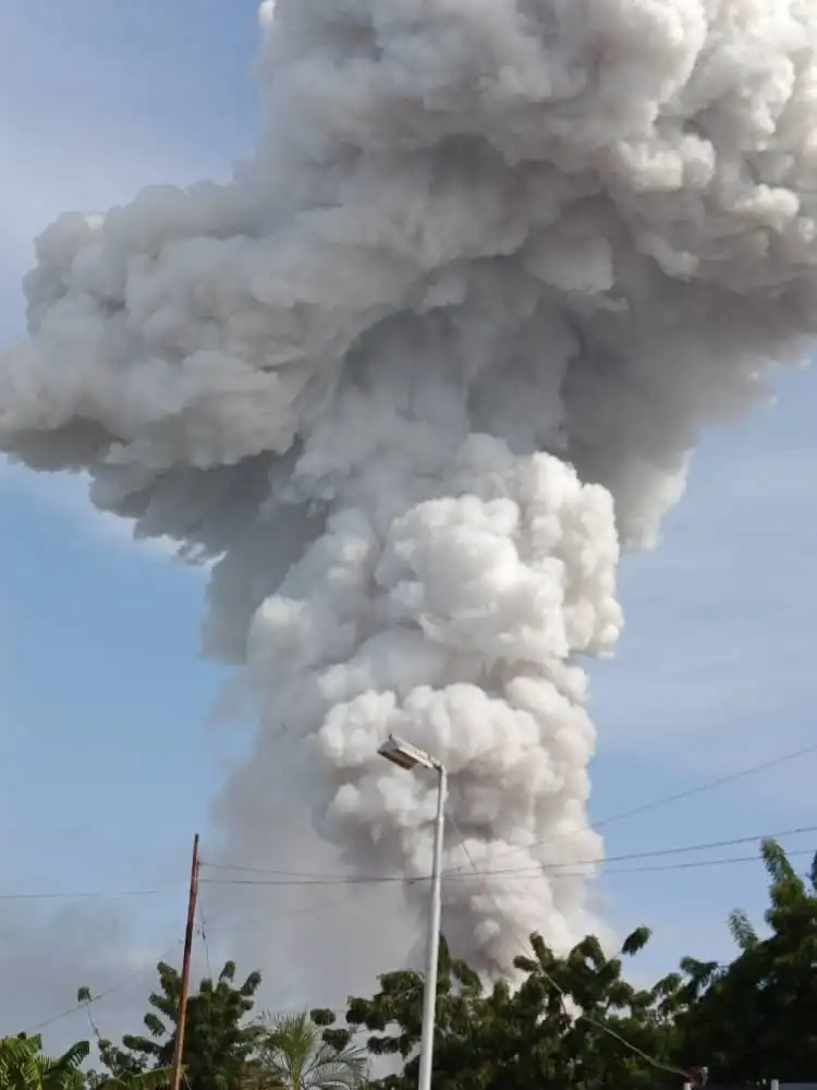 Fuerte explosión en fábrica de fuegos artificiales sacude la Zona Industrial de Maracaibo y alarma a toda la región zuliana