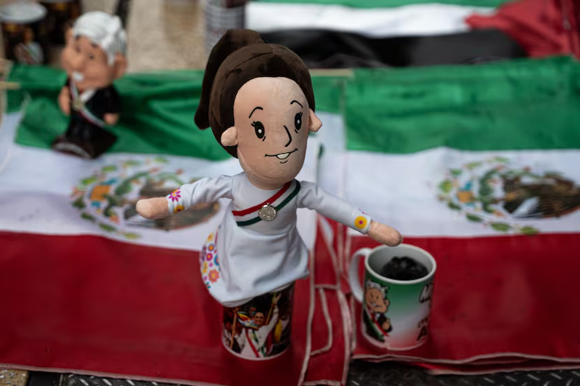 Claudia Sheinbaum hace historia: Primera mujer en dar el Grito de Independencia en México