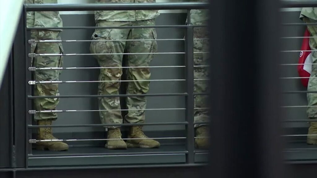 Militares