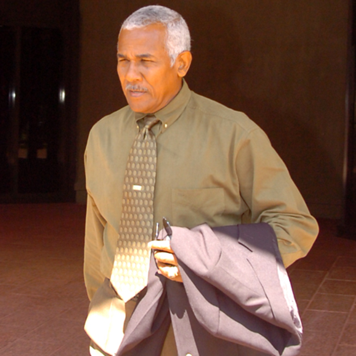 58d0174becc19 Ex ministro de seguridad de Trinidad y Tobago, Carl Alfonso