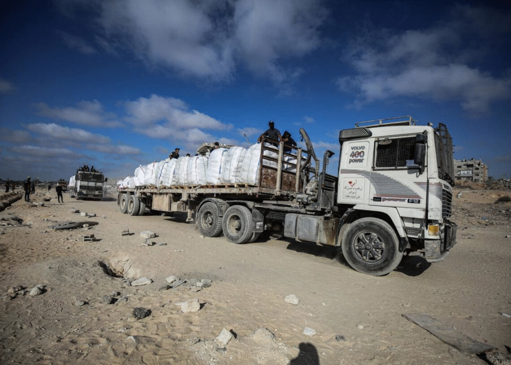 Egipto reitera su compromiso: Envío masivo de ayuda humanitaria a Gaza tras acuerdo de alto el fuego