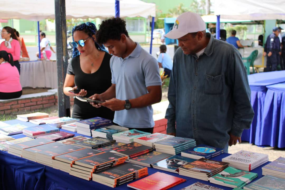 La 16ª Feria del Libro de Caracas: Un gran encuentro cultural en Bellas Artes La 16ª Feria del Libro de Caracas: Un gran encuentro cultural en Bellas Artes