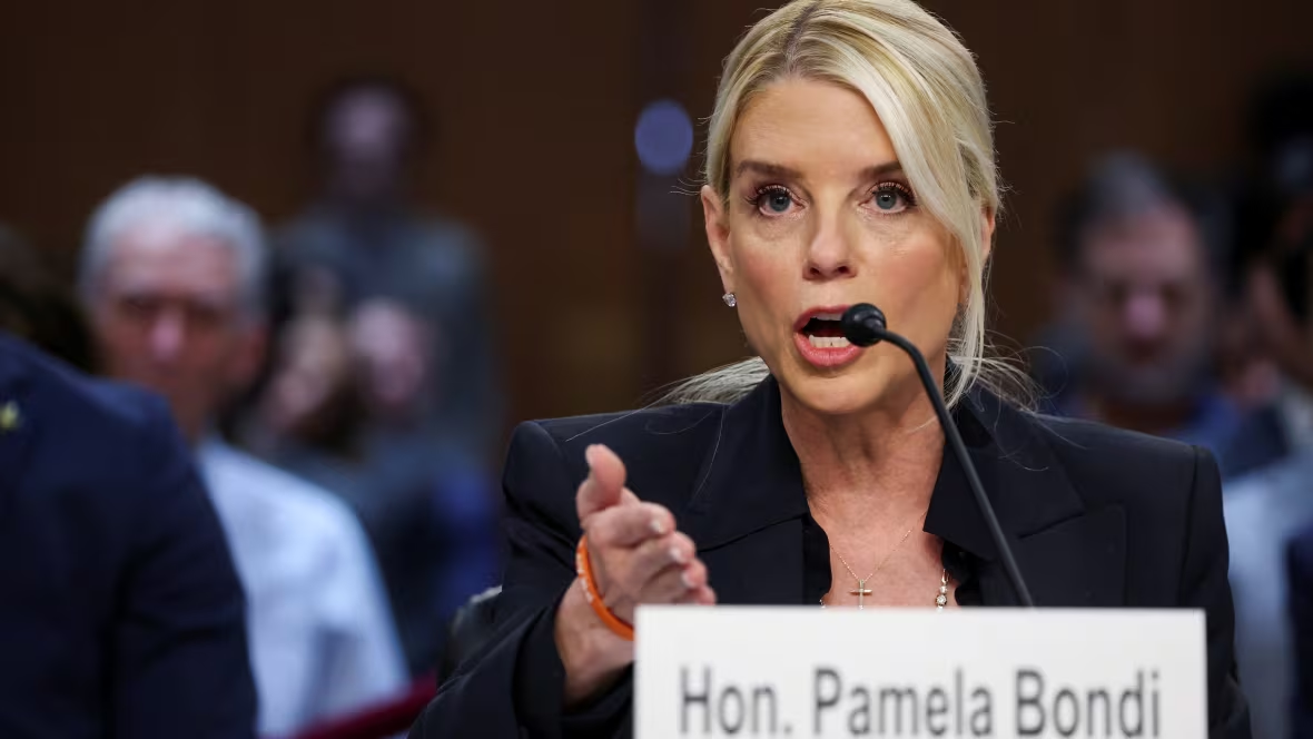 Pam Bondi enfrenta dura interpelación en el Senado por la politización del Departamento de Justicia y silencio sobre ataques en el Caribe