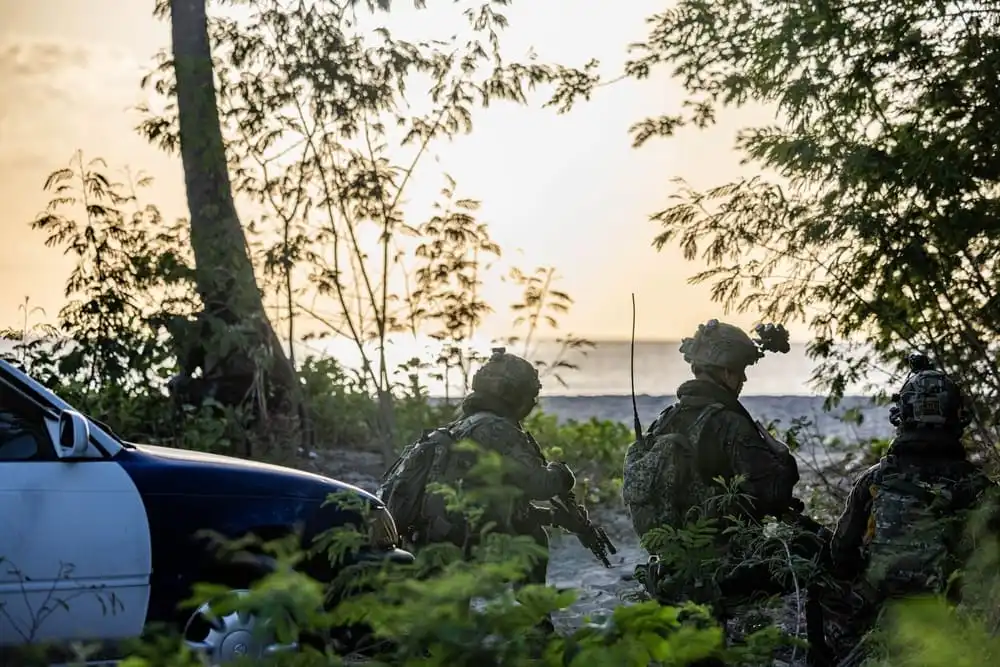 Marines estadounidenses en Trinidad y Tobago durante los ejercicios TRADEWINDS