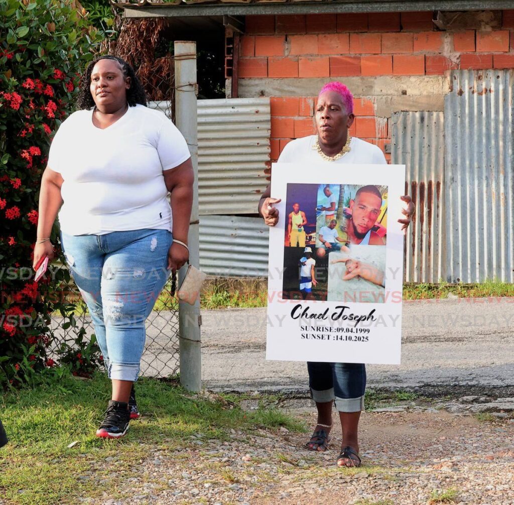 Familiares de Chad Joseph, uno de los pescadores asesinados, reclaman por la muerte de su pariente