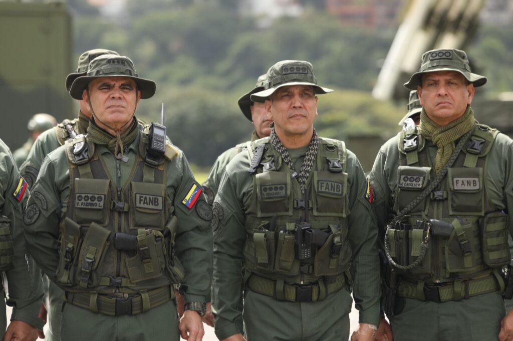 Venezuela intensifica preparación militar frente a amenazas en el Caribe, afirma Padrino López