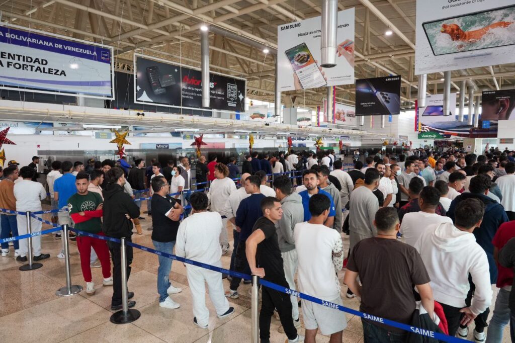 Retornan 279 venezolanos en el vuelo 85 del Plan Vuelta a la Patria