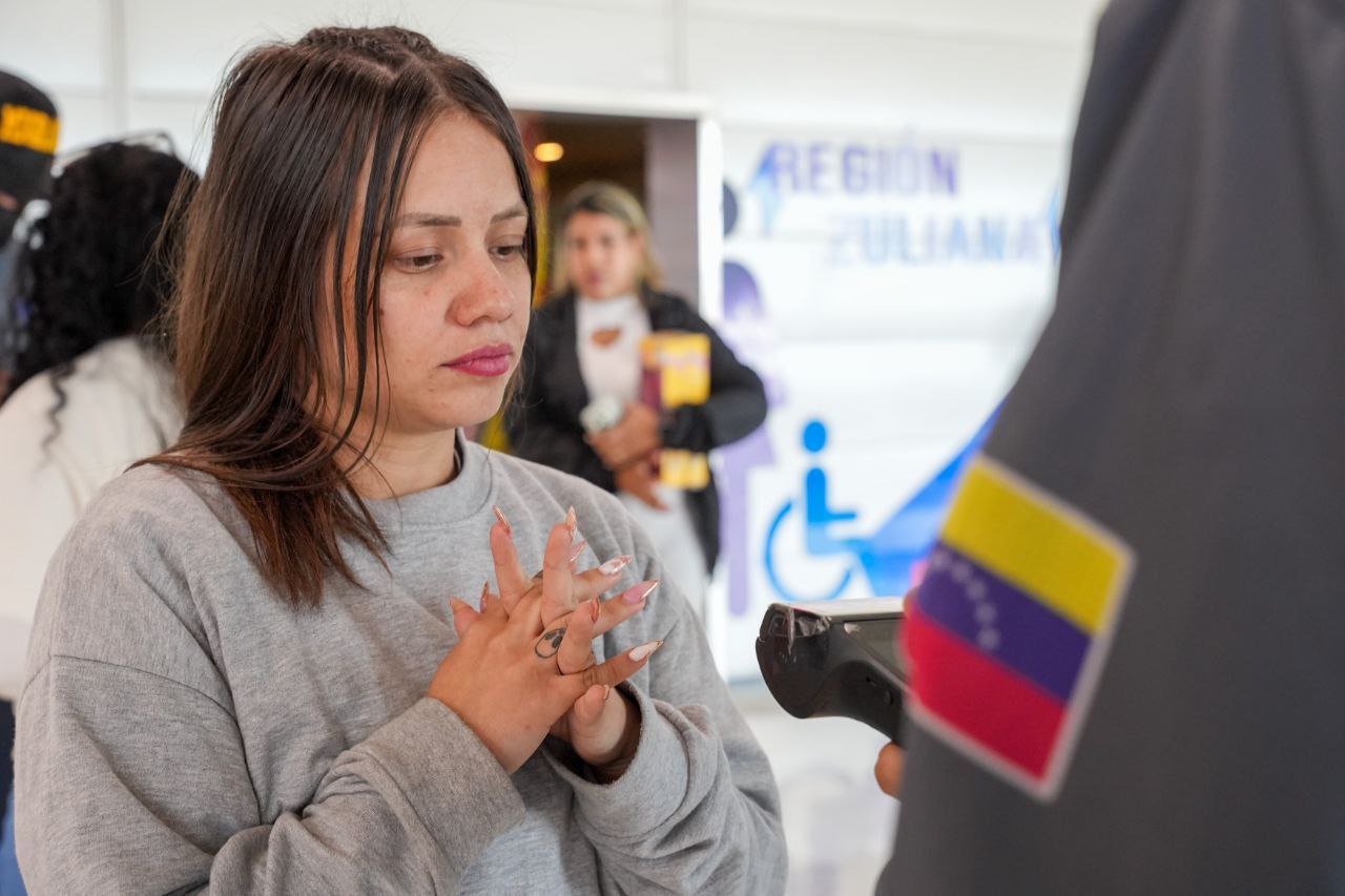 Retornan 279 venezolanos en el vuelo 85 del Plan Vuelta a la Patria