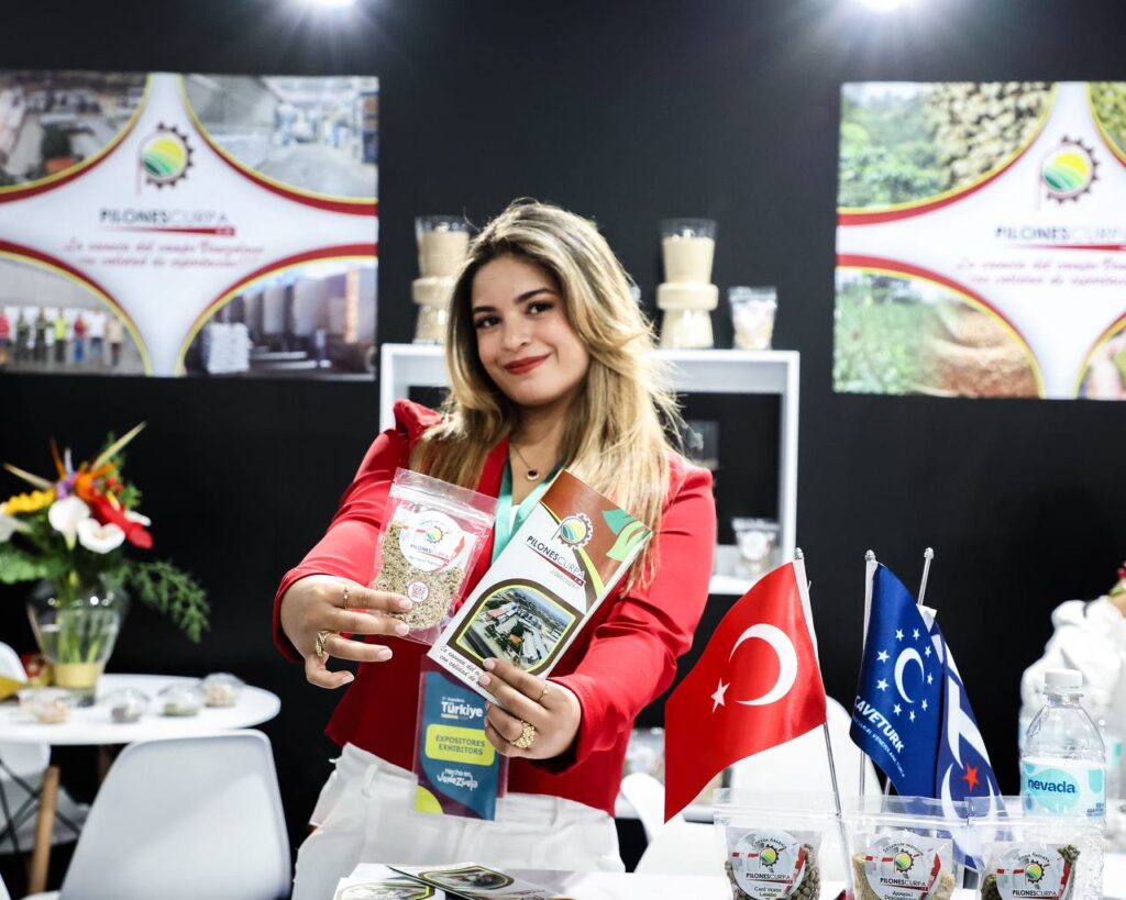 Venezuela afianza lazos comerciales en la 3ra Expoferia Türkiye 2025