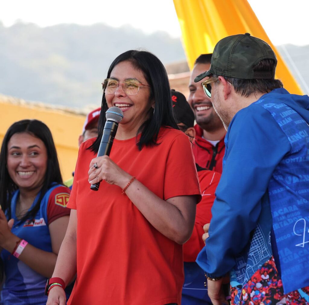 Venezuela fortalece el Poder Popular con la juramentación de 240,000 Comités Bolivarianos de Base Integral