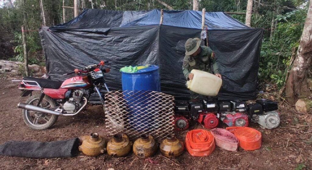 FANB fortalece la defensa ambiental con la destrucción de campamento de minería ilegal en Amazonas