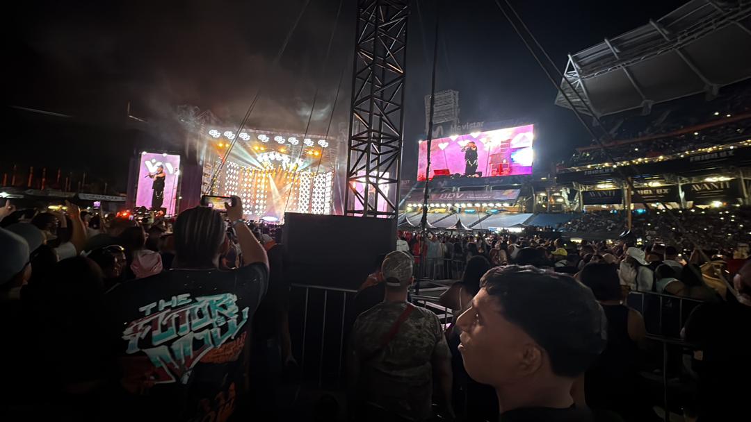 Estadio Monumental Simón Bolívar vibra con la “Old School Reggaeton”