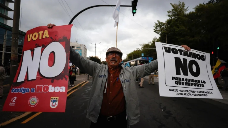 Ecuador en la encrucijada: referéndum crucial plantea cambio constitucional y debate sobre bases militares extranjeras