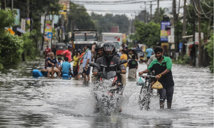 Sri Lanka sufre devastadoras inundaciones: más de 60 muertos y miles de desplazados por lluvias torrenciales