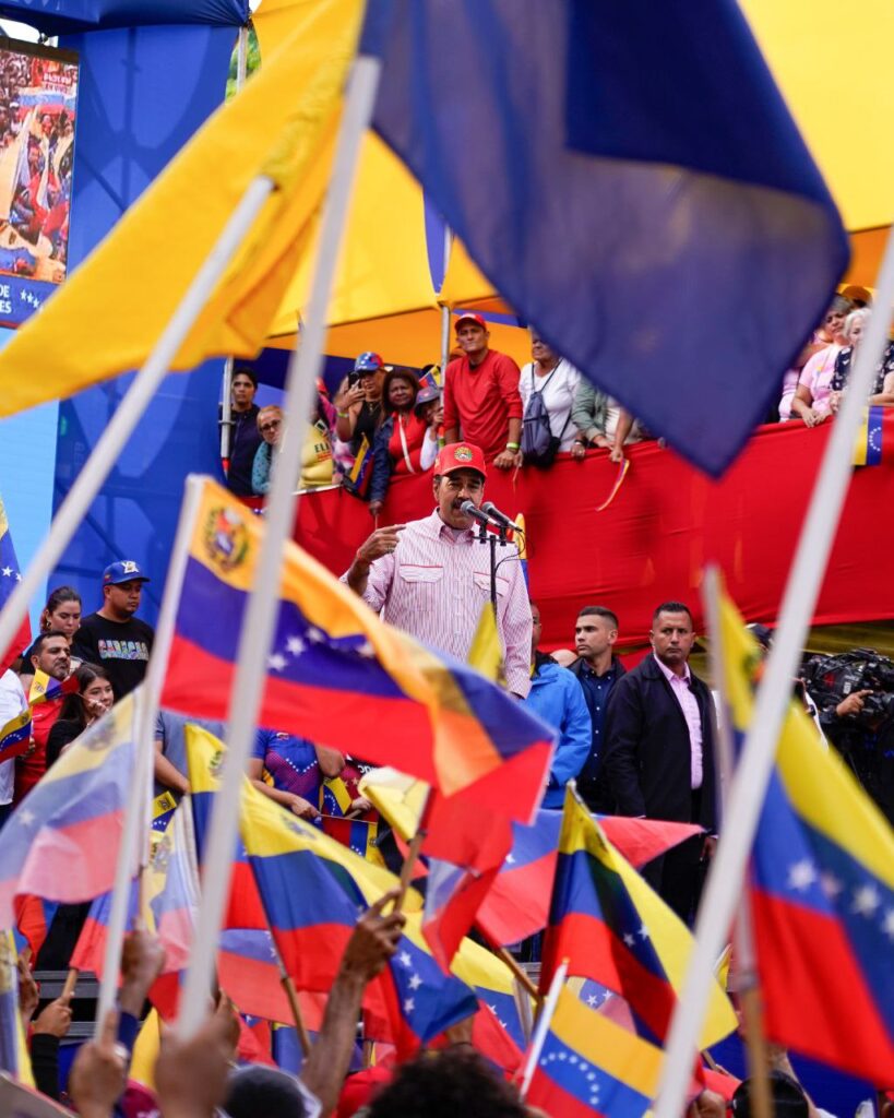 Juramentación de los Comandos de Comunidad Bolivarianos Integrales