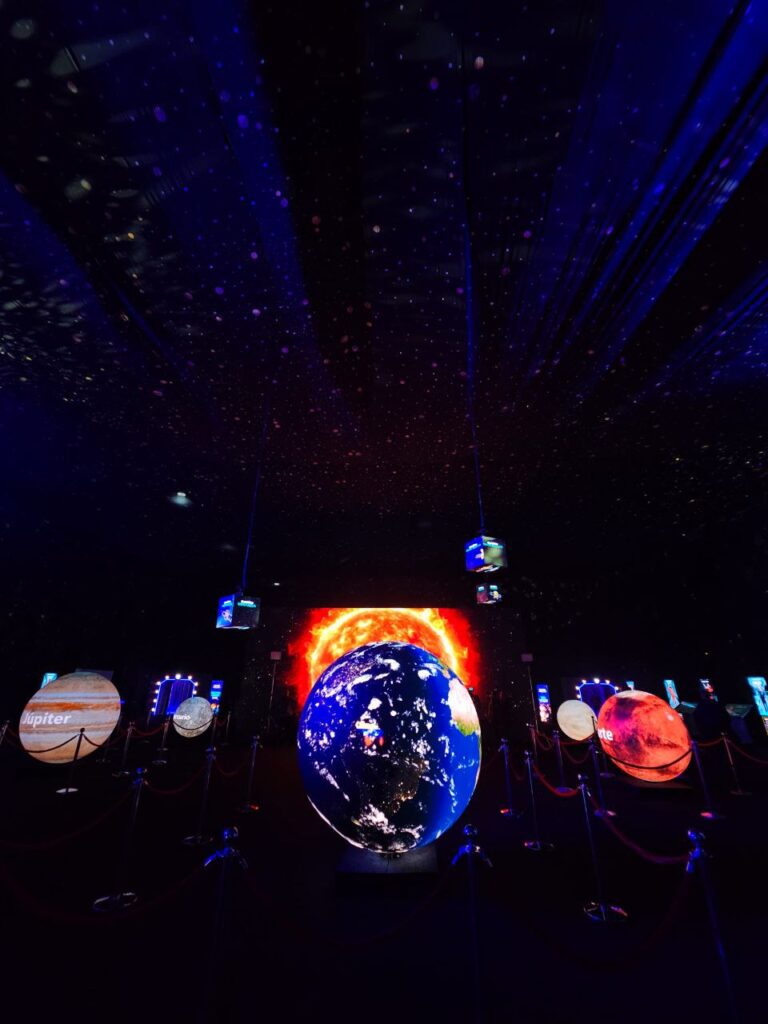 La Carlota se llena de ciencia: se inaugura Exposición Niños en el Espacio, Viaje al Sistema Solar